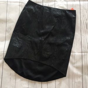 Hi-lo black skirt
